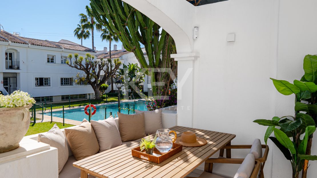 Amazing Refurbished Luxury Townhouse in Nueva Andalucia, Marbella