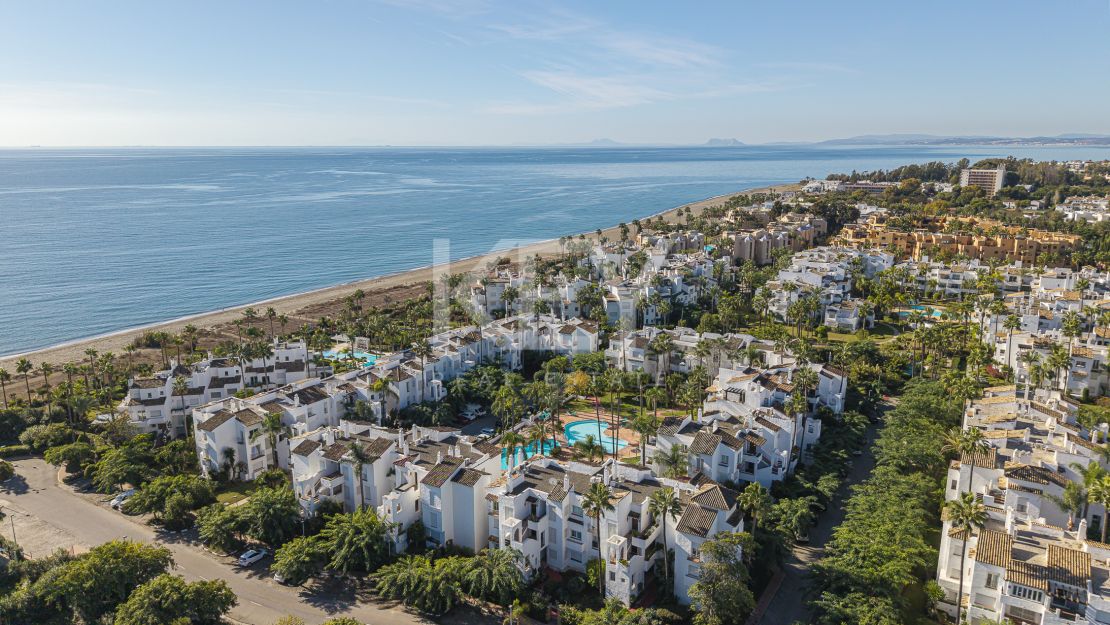 Newly Reformed Apartment in New Golden Mile, Marbella