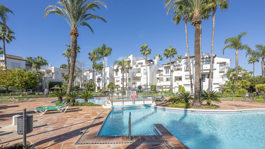 Newly Reformed Apartment in New Golden Mile, Marbella