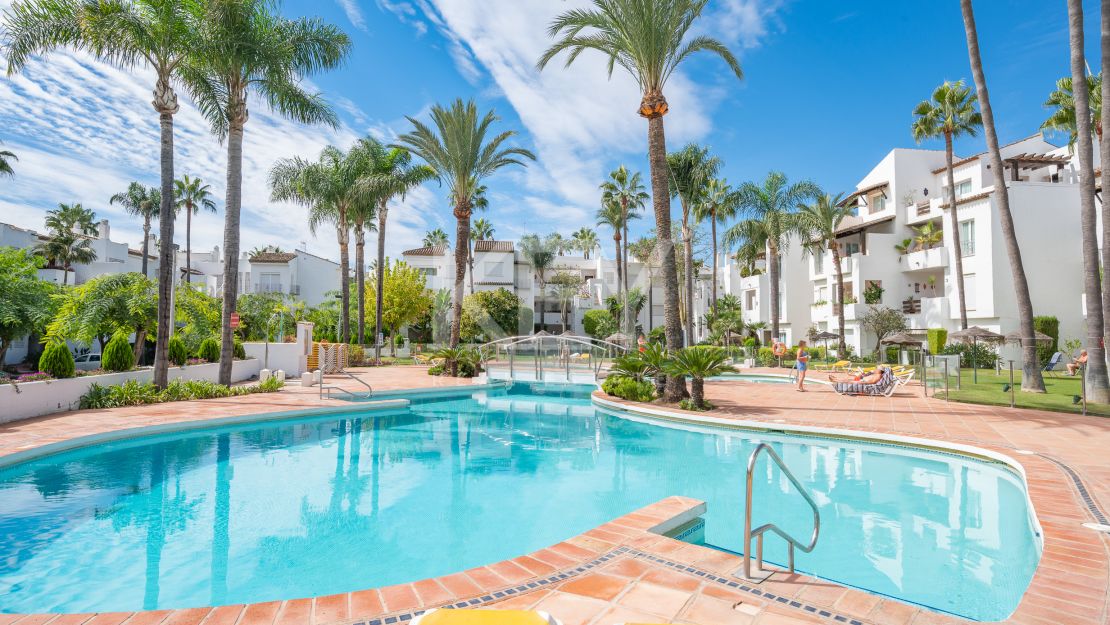 Newly Reformed Apartment in New Golden Mile, Marbella