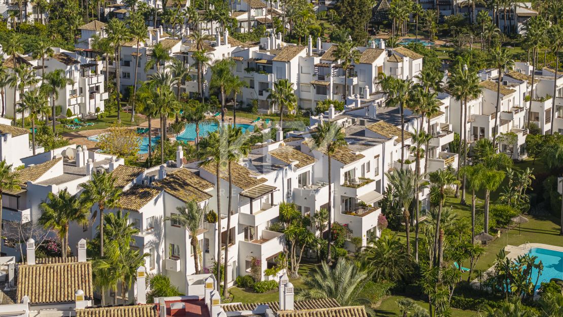 Newly Reformed Apartment in New Golden Mile, Marbella