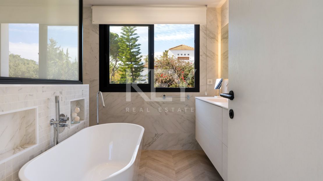 Fully Renovated Luxury Villa in Marbella