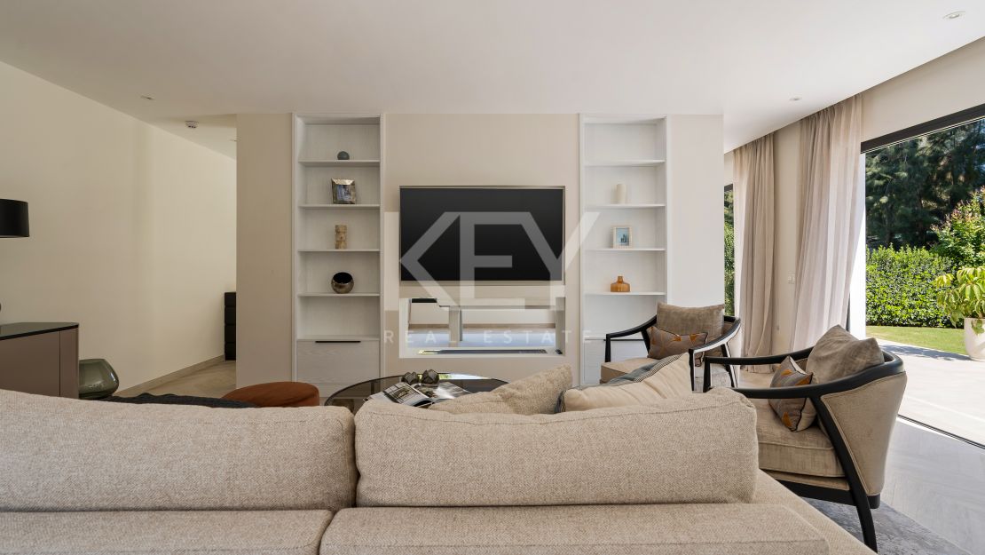 Fully Renovated Luxury Villa in Marbella