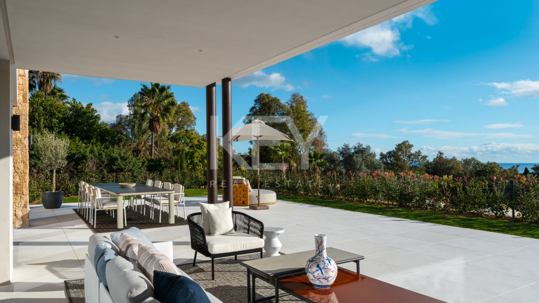 Luxury Villa with Sea Views in Marbella Golden Mile