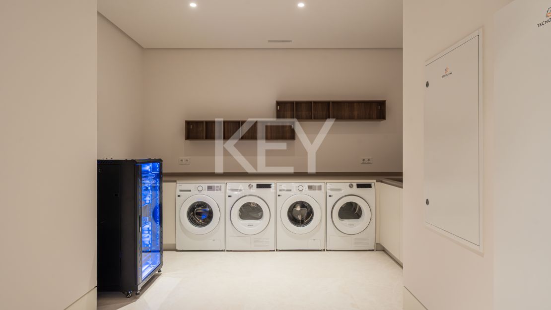 Luxury Villa with Sea Views in Marbella Golden Mile