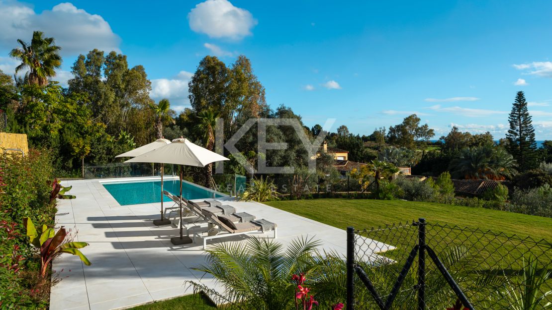 Luxury Villa with Sea Views in Marbella Golden Mile