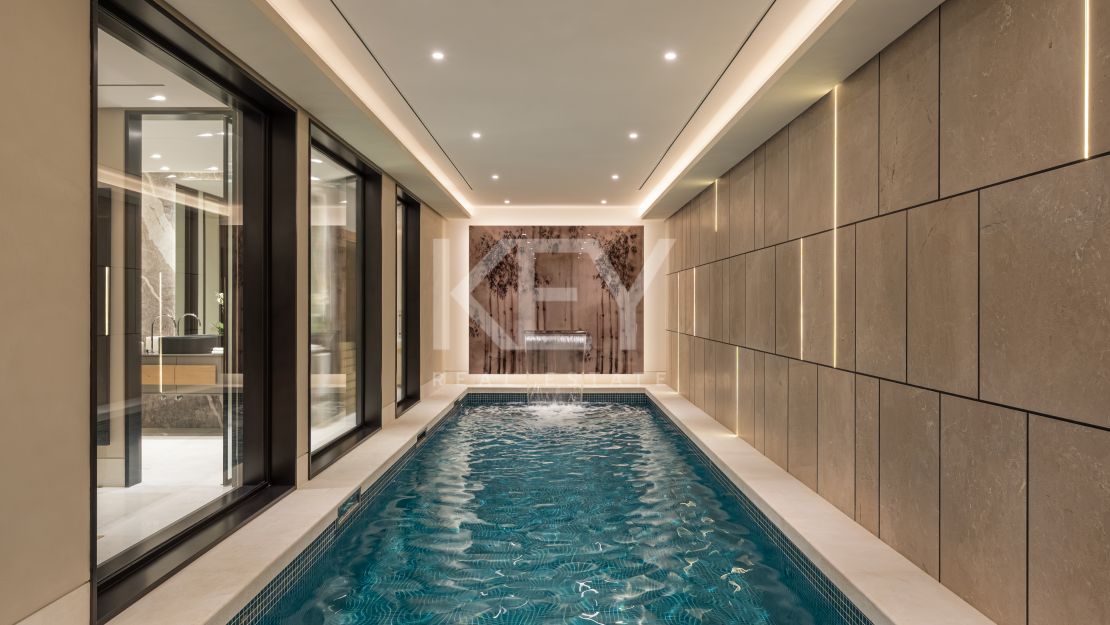 Luxury Villa with Sea Views in Marbella Golden Mile