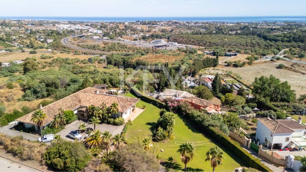 Villa with Sea Views in Benahavis, Marbella