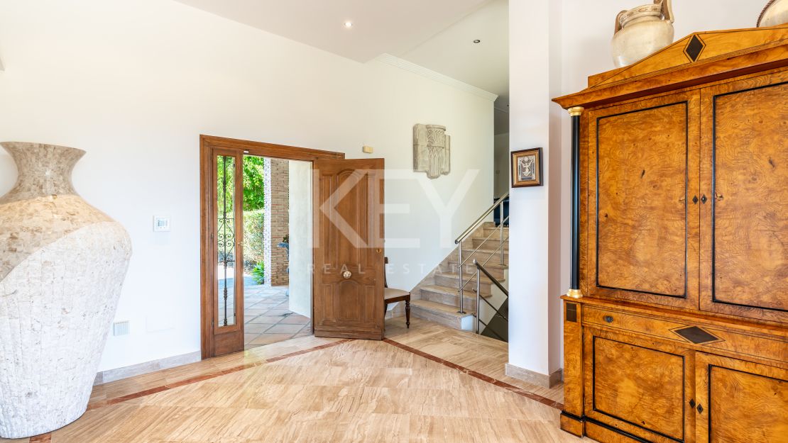 Вилла с видом на море в Бенахависе, Марбелья