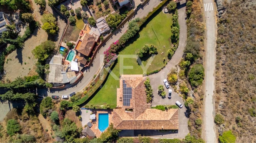 Villa with Sea Views in Benahavis, Marbella