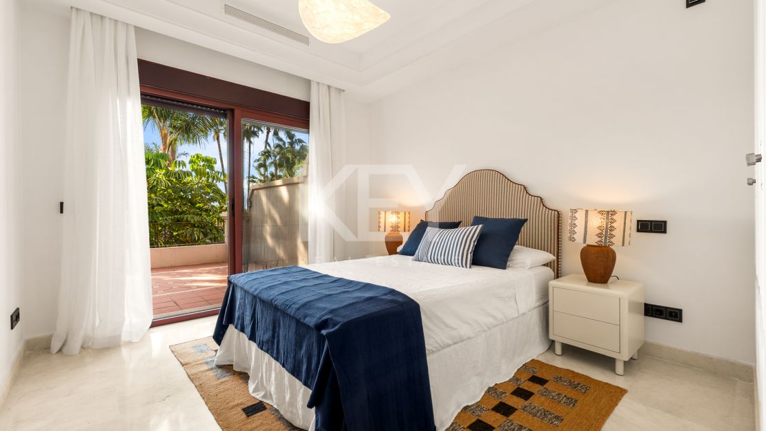 Una Casa de 5 Dormitorios muy Codiciada en Alzambra del Mar, Marbella.