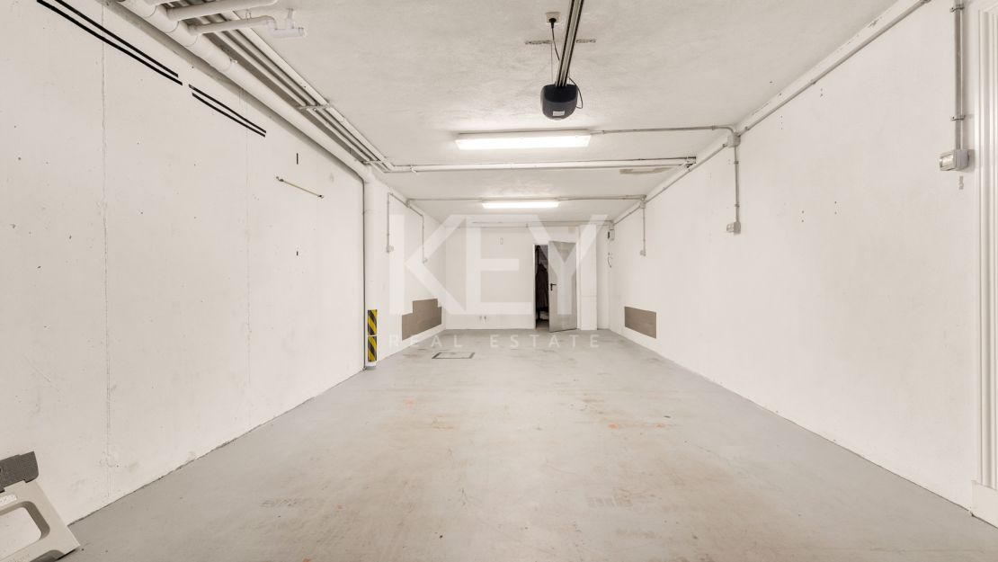 Una Casa de 5 Dormitorios muy Codiciada en Alzambra del Mar, Marbella.