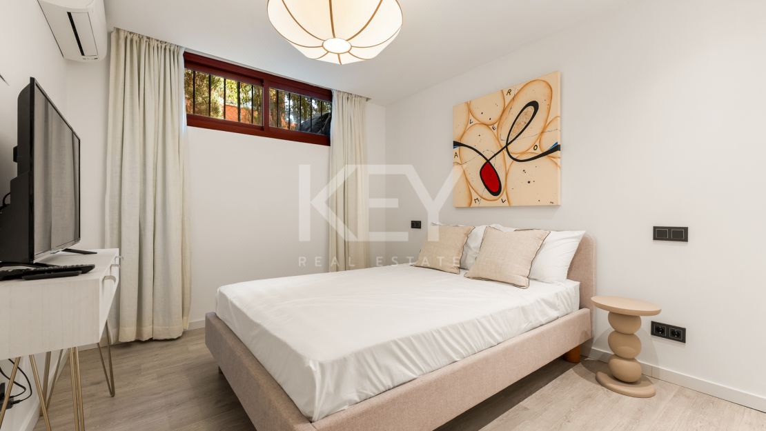 Una Casa de 5 Dormitorios muy Codiciada en Alzambra del Mar, Marbella.