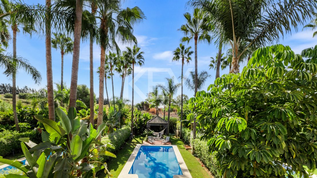 Una Casa de 5 Dormitorios muy Codiciada en Alzambra del Mar, Marbella.