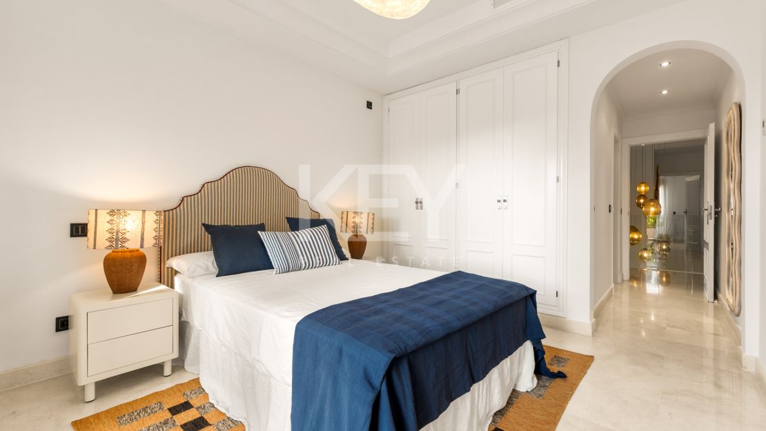 Una Casa de 5 Dormitorios muy Codiciada en Alzambra del Mar, Marbella.