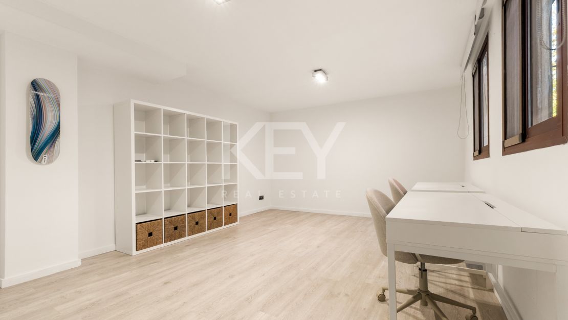 Una Casa de 5 Dormitorios muy Codiciada en Alzambra del Mar, Marbella.