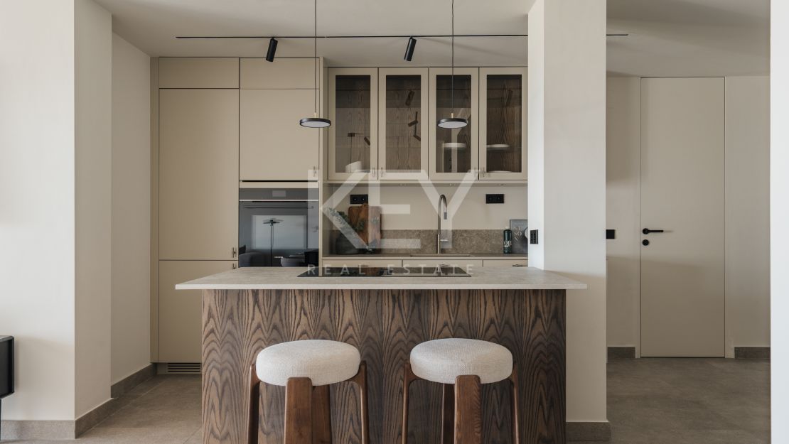 Fully Renovated Apartment with Sea Views in Niena Andalucia, Marbella