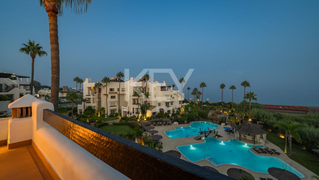 Standout Beachfront Penthouse in Bahía del Velerín, Marbella
