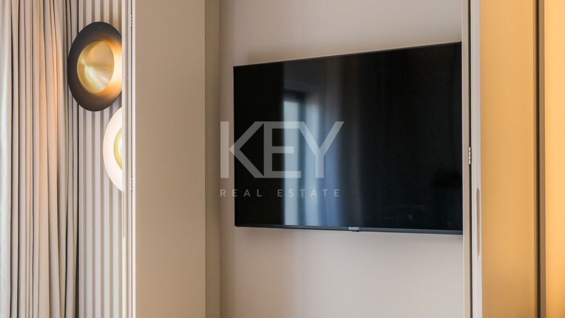 Standout Beachfront Penthouse in Bahía del Velerín, Marbella