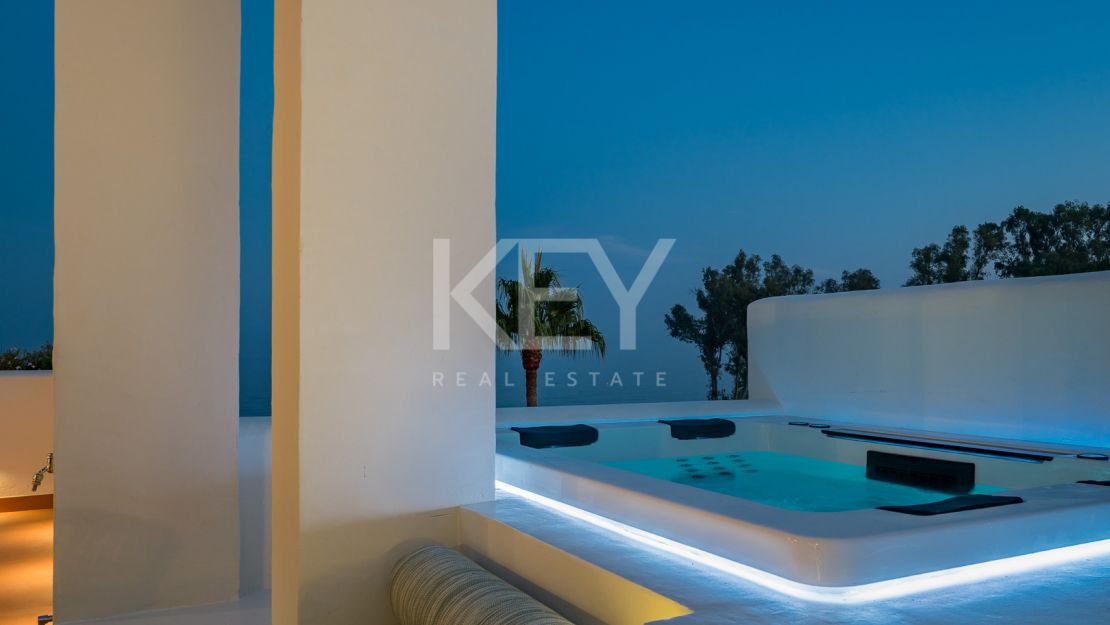 Standout Beachfront Penthouse in Bahía del Velerín, Marbella