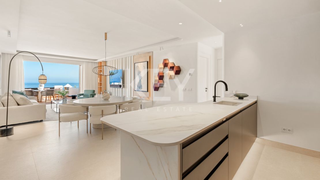 Standout Beachfront Penthouse in Bahía del Velerín, Marbella