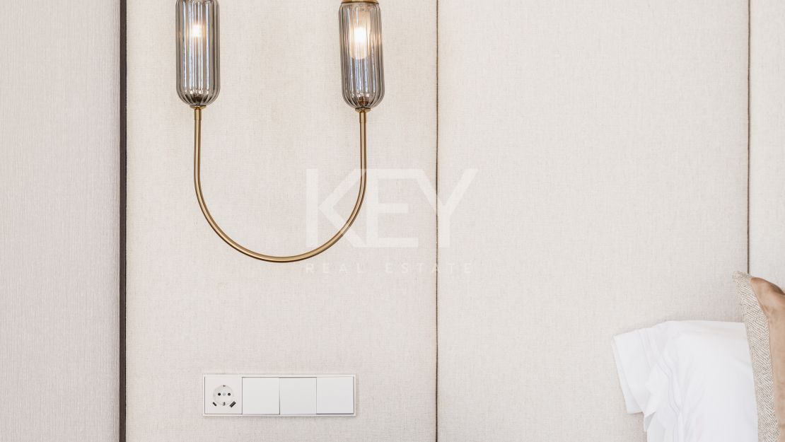 Peaceful Villa with Panoramic Views across the Sea in Estepona