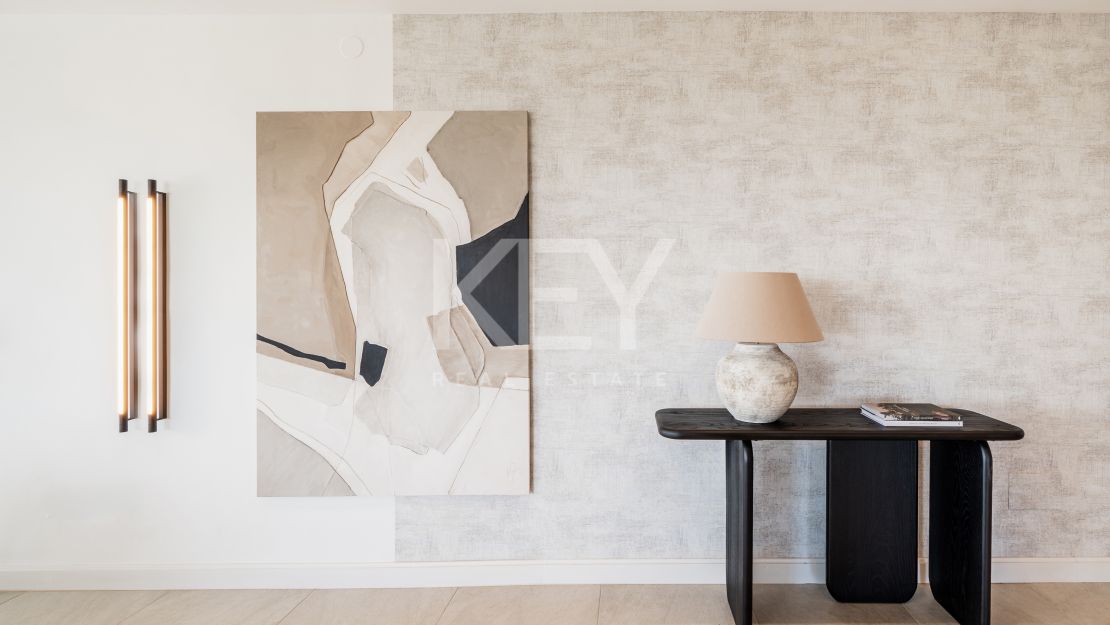 Peaceful Villa with Panoramic Views across the Sea in Estepona