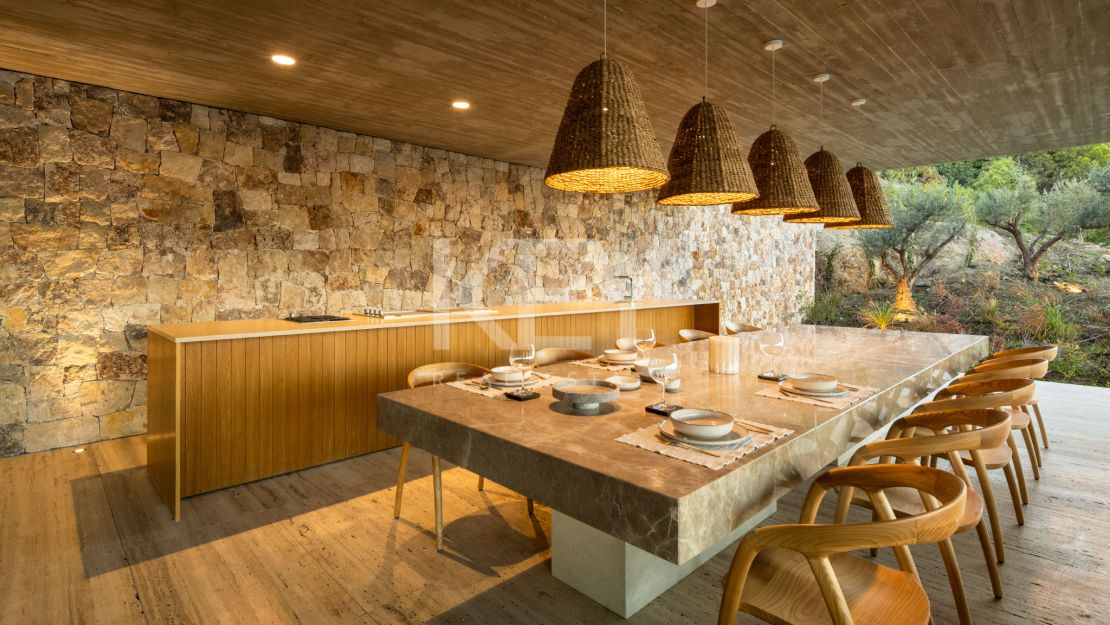 Stunning Villa with Sea Views and Cutting-Edge Design in El Madroñal, Benahavis, Marbella