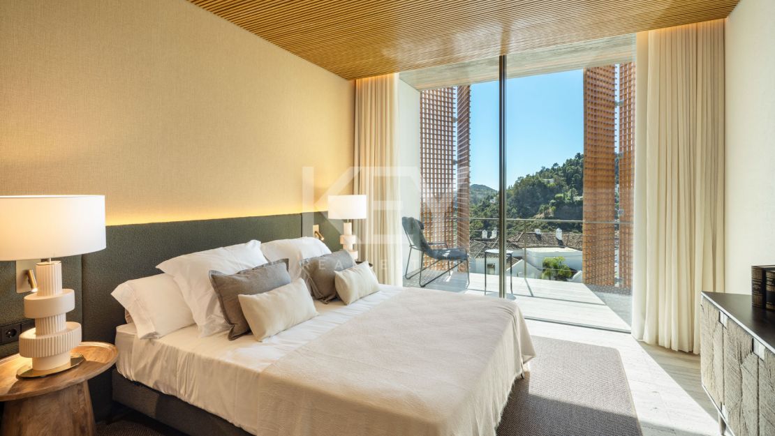 Stunning Villa with Sea Views and Cutting-Edge Design in El Madroñal, Benahavis, Marbella