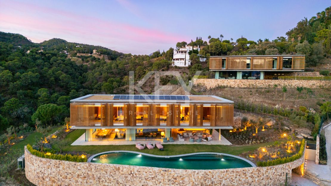 Stunning Villa with Sea Views and Cutting-Edge Design in El Madroñal, Benahavis, Marbella