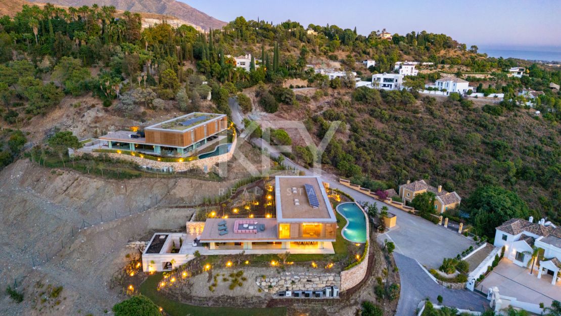 Stunning Villa with Sea Views and Cutting-Edge Design in El Madroñal, Benahavis, Marbella