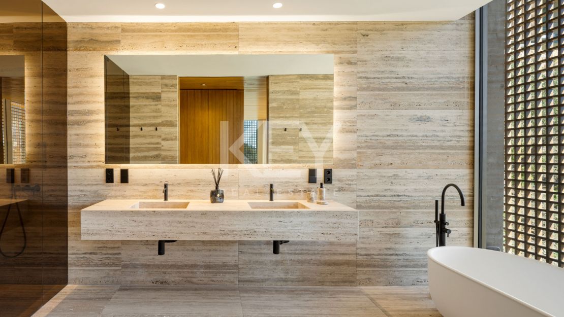 Stunning Villa with Sea Views and Cutting-Edge Design in El Madroñal, Benahavis, Marbella