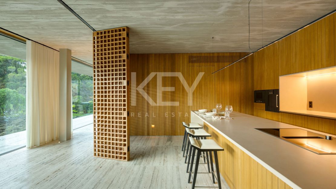 Stunning Villa with Sea Views and Cutting-Edge Design in El Madroñal, Benahavis, Marbella