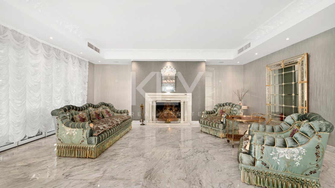 Mediterranean Style Villa with La Concha views in Marbella Golden Mile