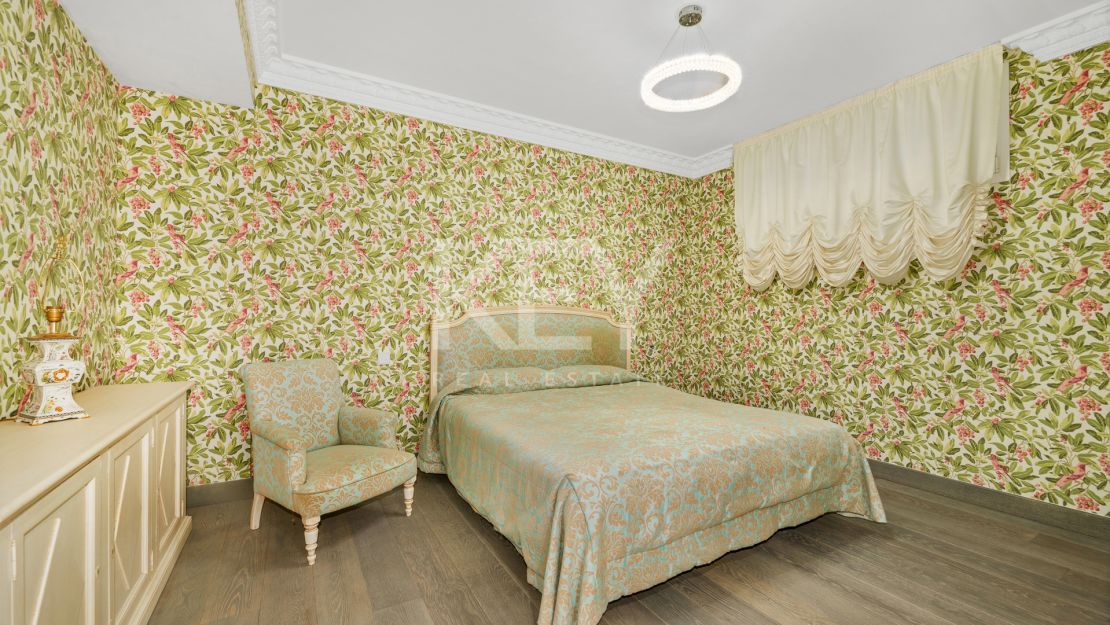 Mediterranean Style Villa with La Concha views in Marbella Golden Mile