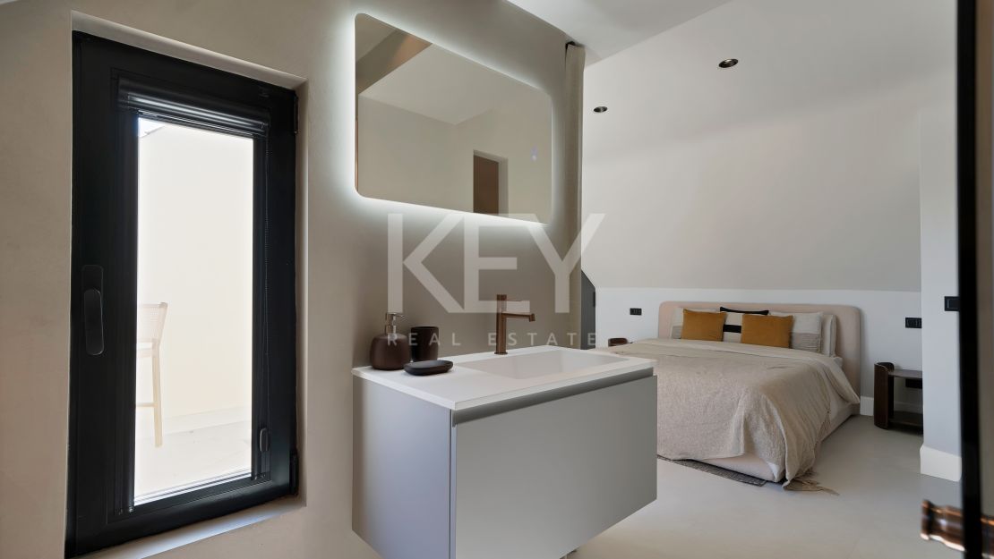 Элегантный таунхаус на берегу моря в Пуэрто Банус, Марбелья