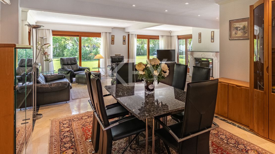 Beachside 5-Bedroom Villa in Estepona