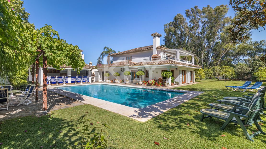 Beachside 5-Bedroom Villa in Estepona