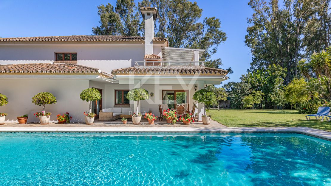 Beachside 5-Bedroom Villa in Estepona