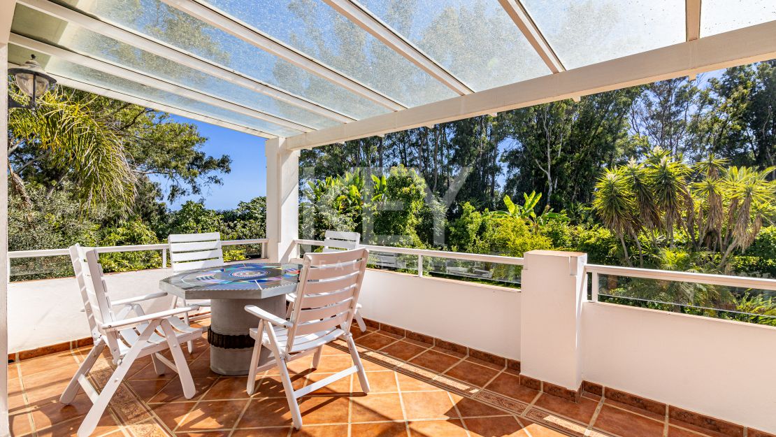 Beachside 5-Bedroom Villa in Estepona