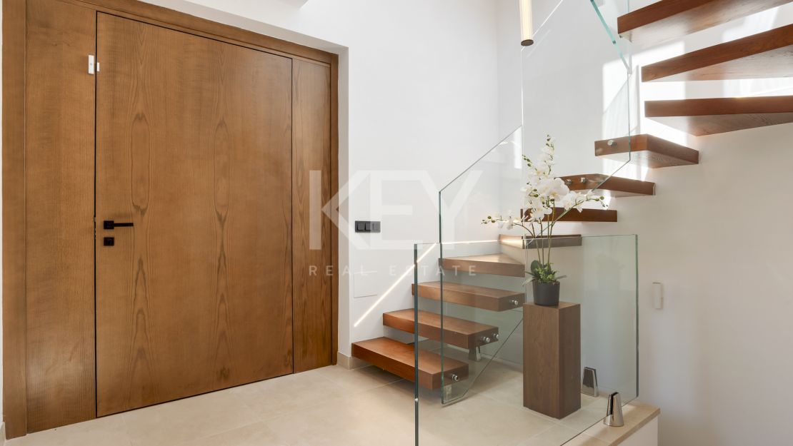 Luxury Villa for sale in Guadalmina near Golf and Beach