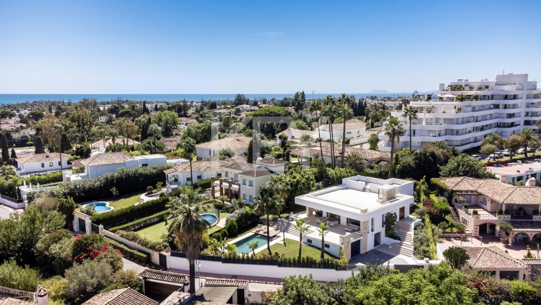 Luxury Villa for sale in Guadalmina near Golf and Beach