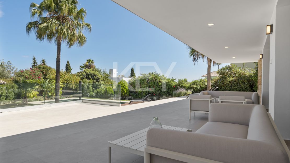 Luxury Villa for sale in Guadalmina near Golf and Beach