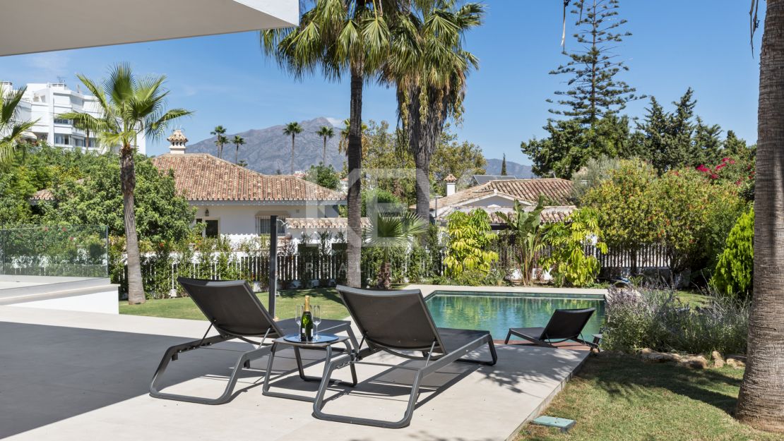 Luxury Villa for sale in Guadalmina near Golf and Beach