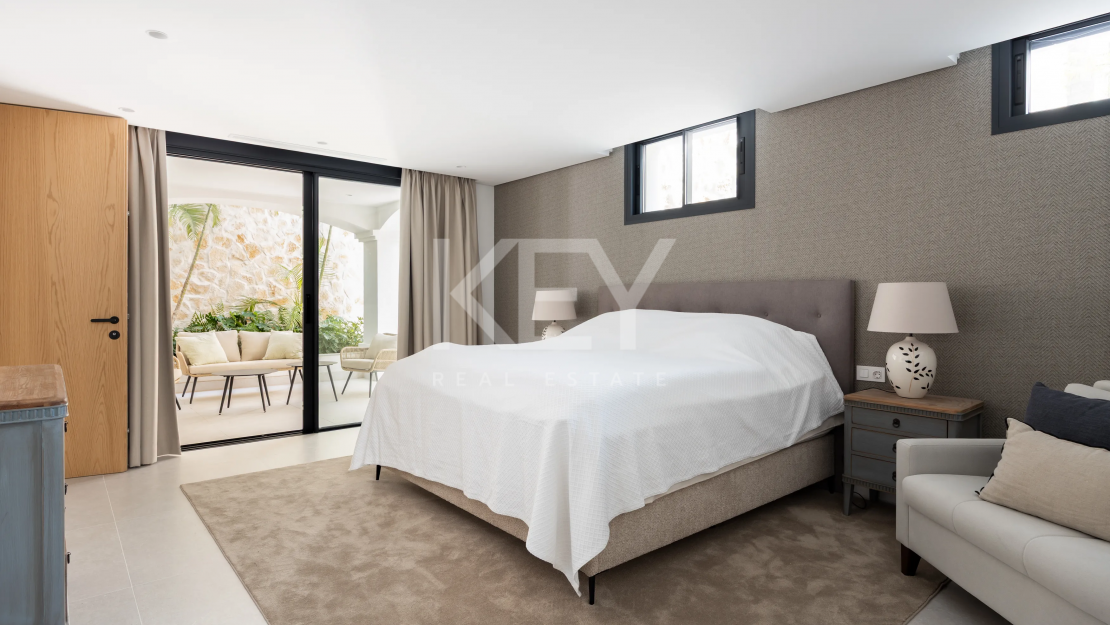 Modern Andalusian Villa with Panoramic Sea Views – Los Flamingos, Benahavís