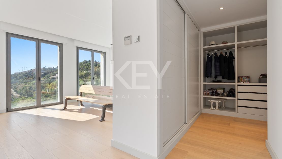 Modern Hillside Villa with Breathtaking Mountain and Sea Views in El Madroñal, Benahavis