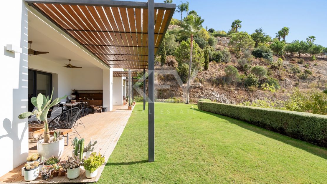 Modern Hillside Villa with Breathtaking Mountain and Sea Views in El Madroñal, Benahavis