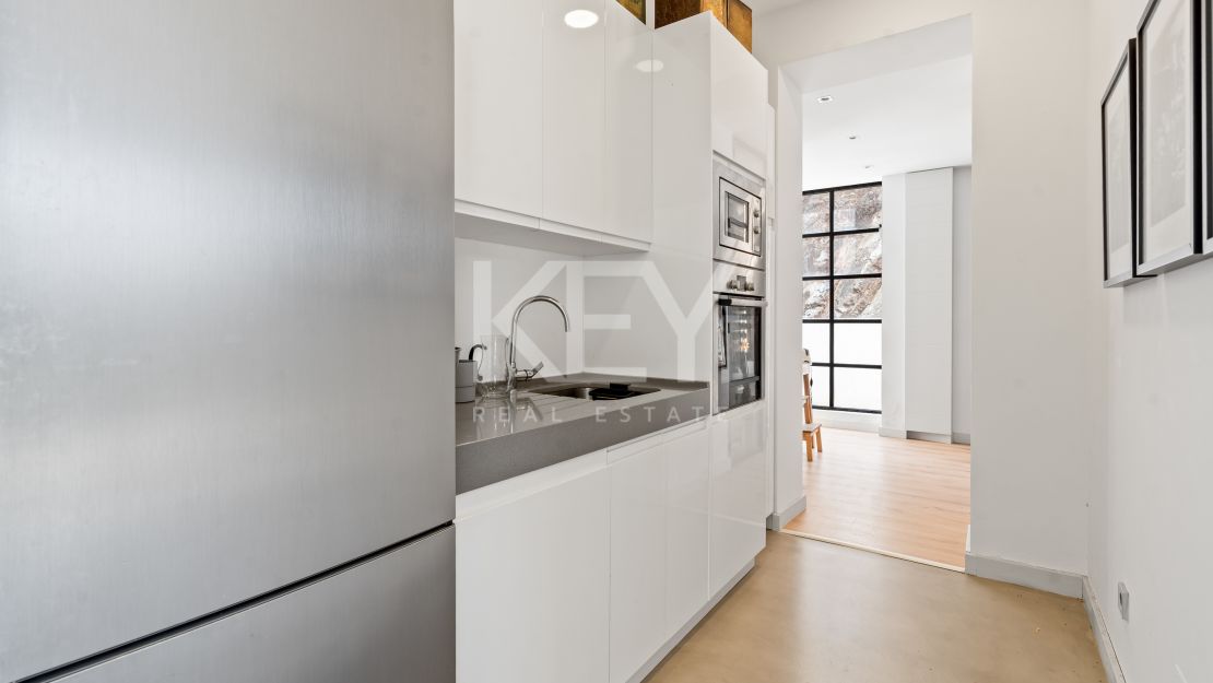 Modern Hillside Villa with Breathtaking Mountain and Sea Views in El Madroñal, Benahavis