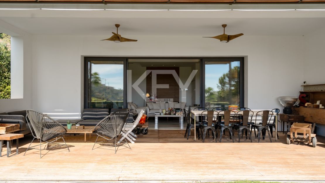 Modern Hillside Villa with Breathtaking Mountain and Sea Views in El Madroñal, Benahavis