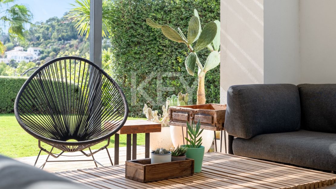 Modern Hillside Villa with Breathtaking Mountain and Sea Views in El Madroñal, Benahavis